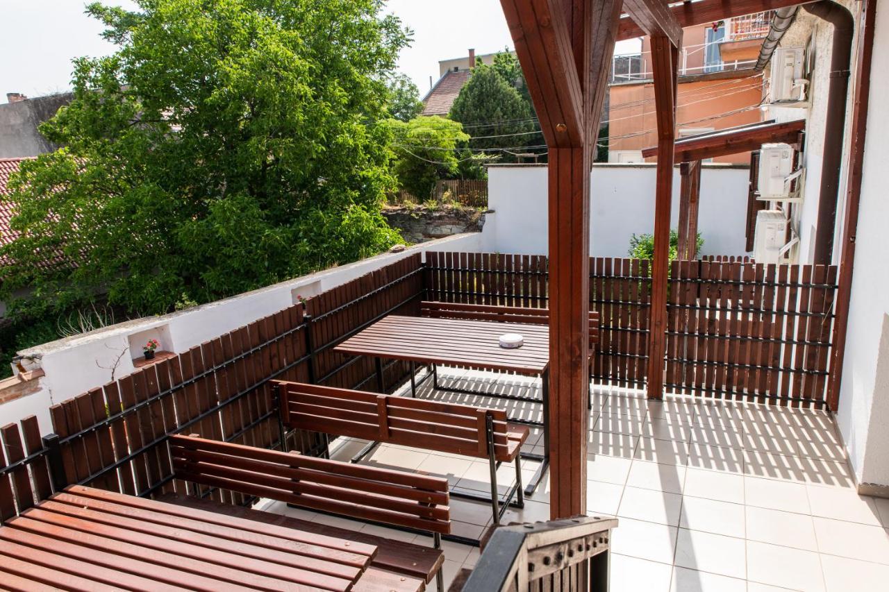Fenyes Vinorium Bed & Breakfast Sopron Bagian luar foto