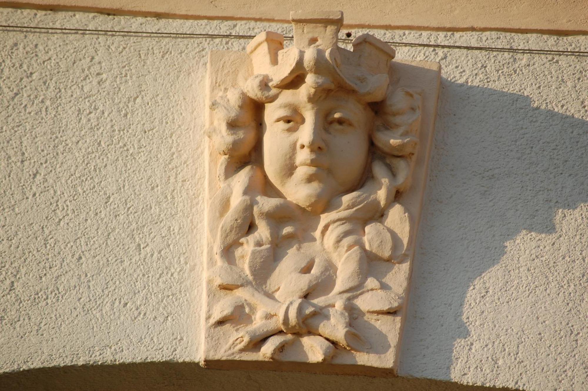 Fenyes Vinorium Bed & Breakfast Sopron Bagian luar foto